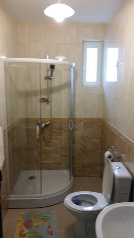 Pensiunea Caraiman Servicii De Cazare Codlea Exterior foto